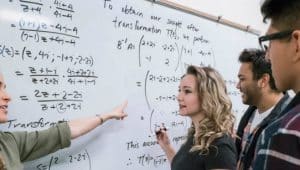 estudantes de faculdade de matemática