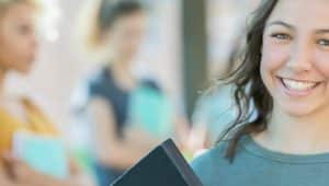 estudante unopar faculdade