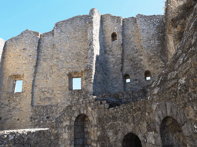 Ruínas de castelo medieval